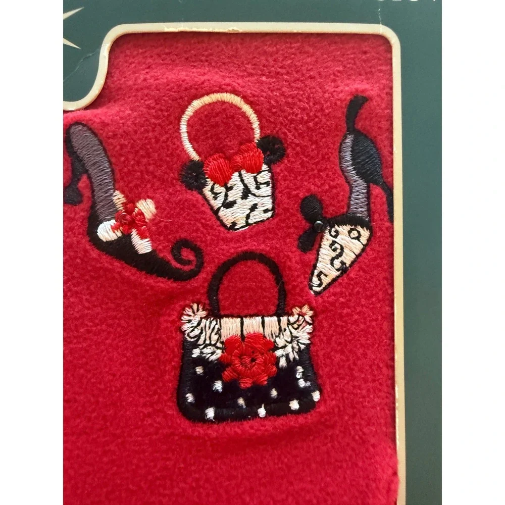 Sensations by Isotoner Fleece Gloves Women One Size Red Embroidered Heels Purses